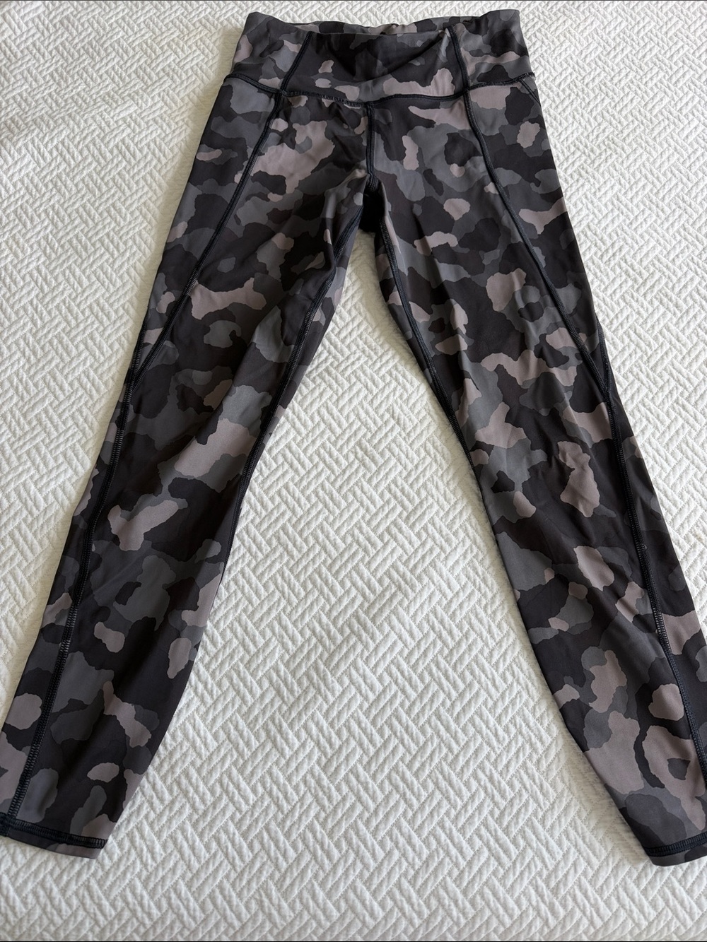 Athleta Gray & Black Camo Leggings